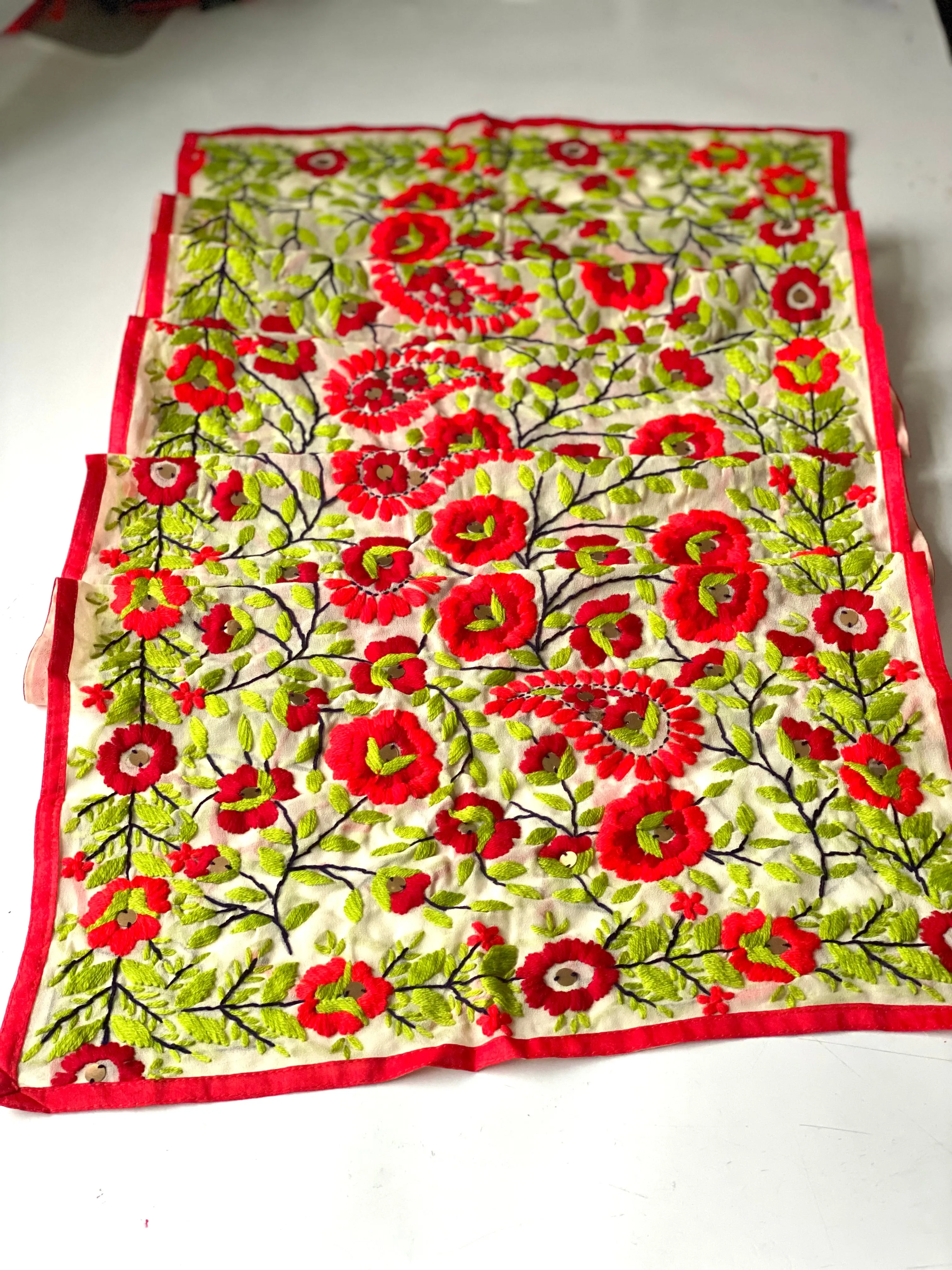 Red x Green Mini Georgette Neck Scarf / Wrap