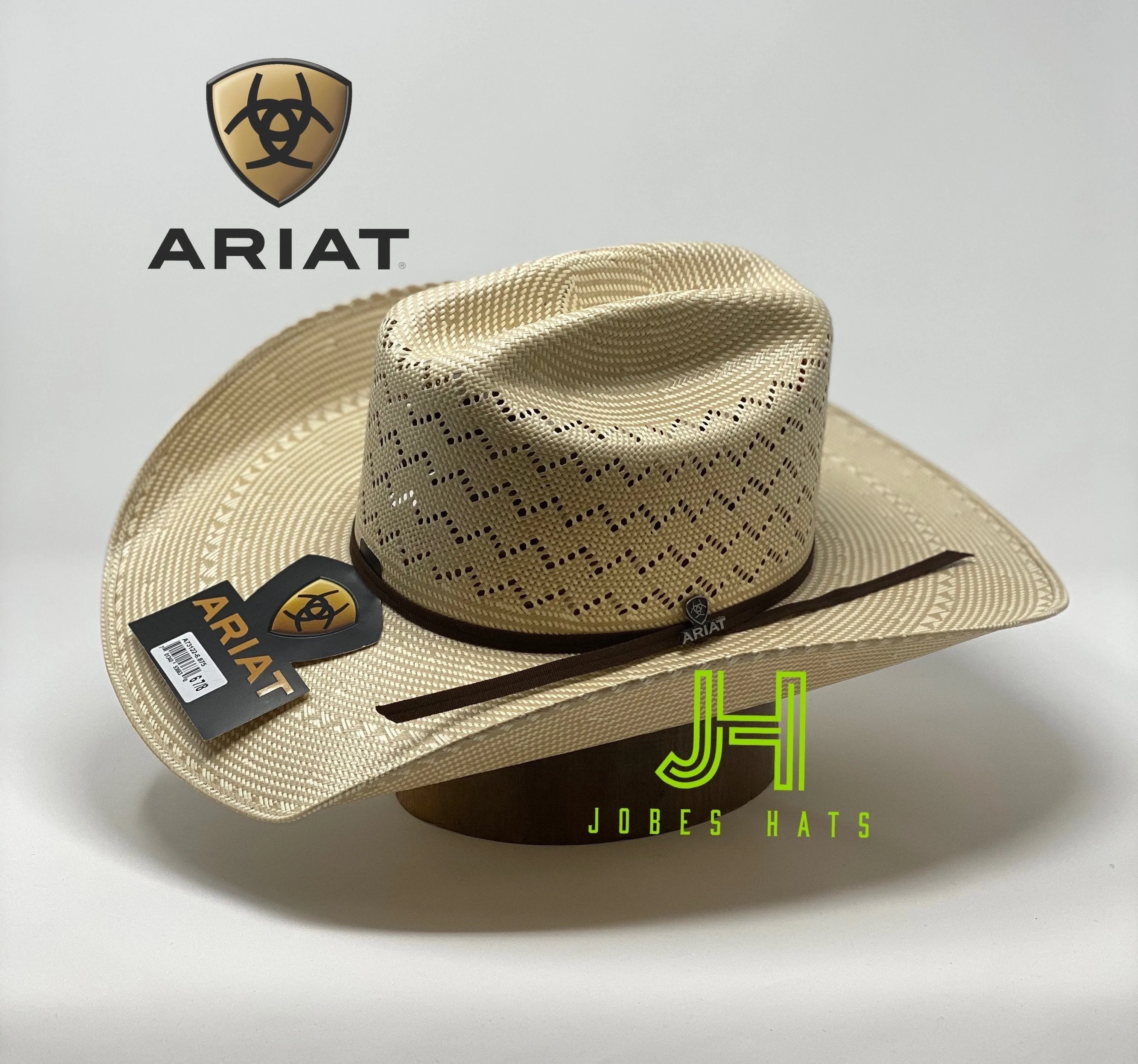 Straw Ariat zig zag Preshaped